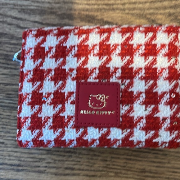 Hello Kitty Boxlunch exclusive houndstooth crossbody with matching wallet - Picture 10 of 11